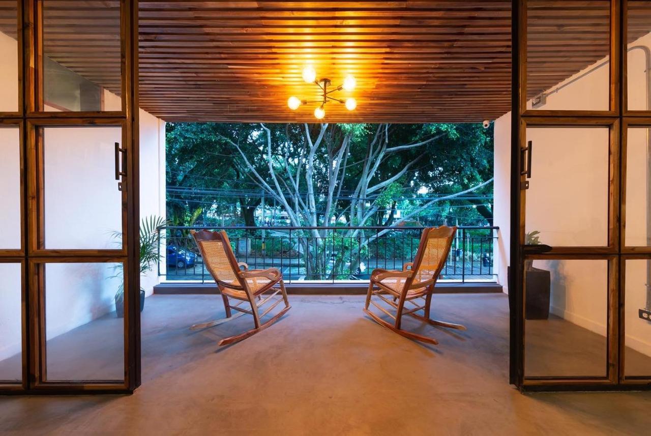 Casa Mosaiko Primer Parque Laureles Меделин Екстериор снимка