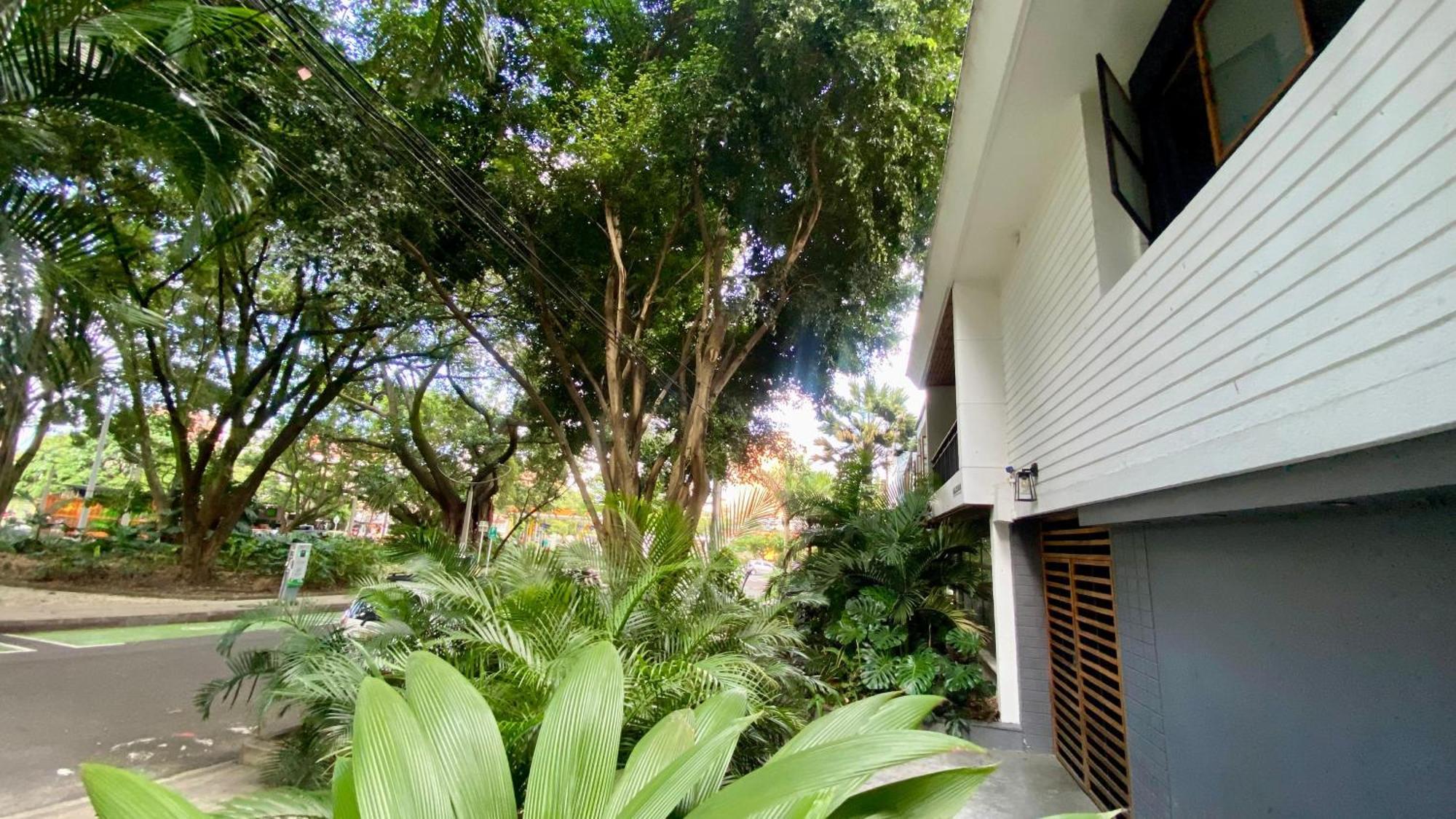Casa Mosaiko Primer Parque Laureles Меделин Екстериор снимка