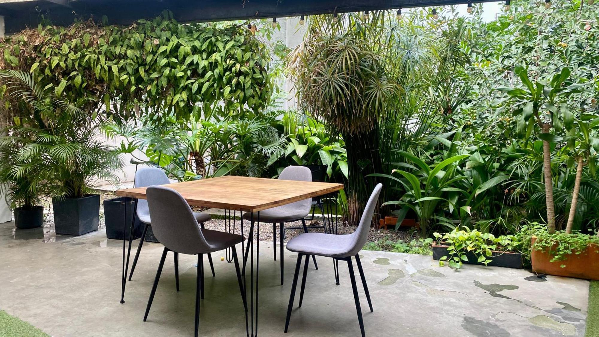 Casa Mosaiko Primer Parque Laureles Меделин Екстериор снимка