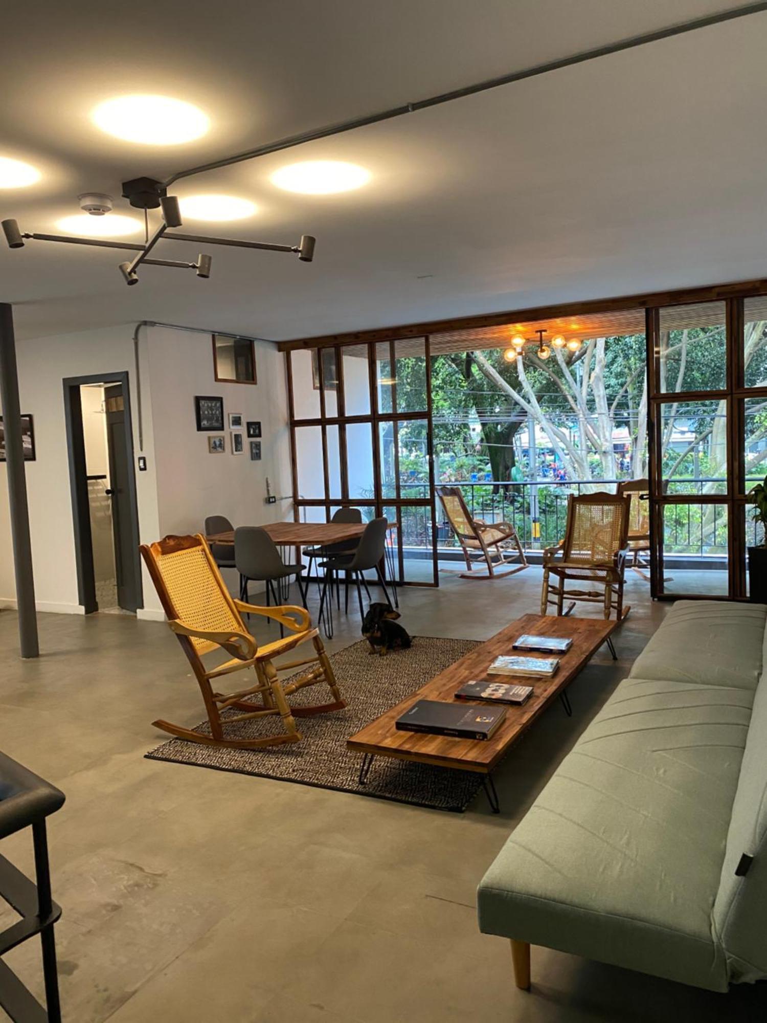 Casa Mosaiko Primer Parque Laureles Меделин Екстериор снимка